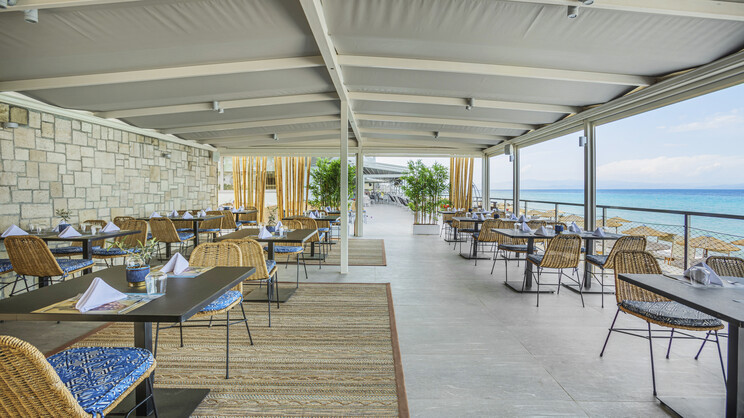 Ammon Zeus Luxury Beach Hotel